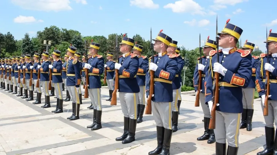 Un batalion al Armatei Române deschide parada militară de la Paris, de Ziua Națională a Franței - VIDEO