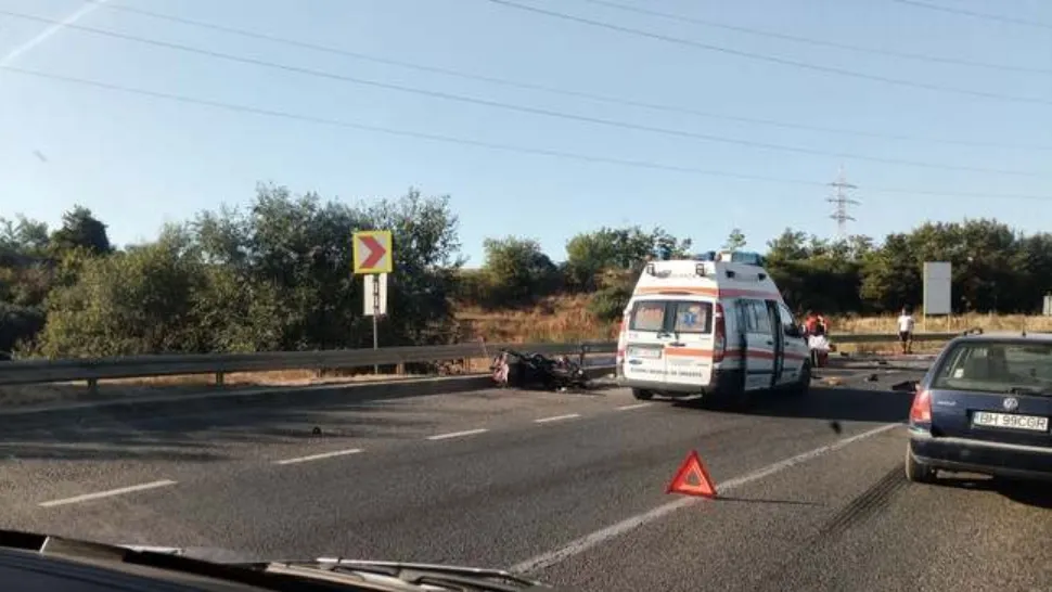 Accident îngrozitor, în Bihor - Motociclist spulberat de un TIR - Șoferul a fugit de la locul tragediei