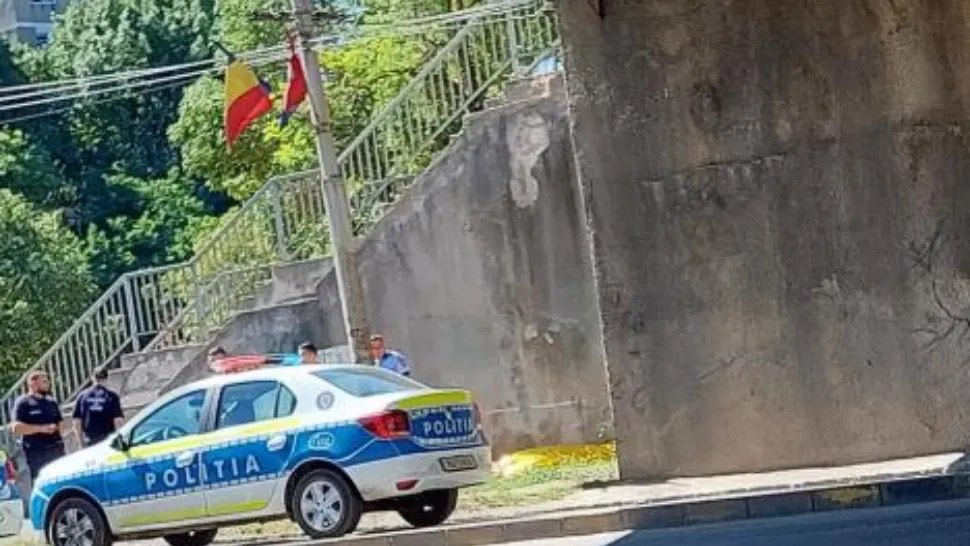 Caz șocant - Un pensionar s-a aruncat de pe pod - Bătrânul ar fi vrut să se sinucidă - Informații care vă pot afecta emoțional