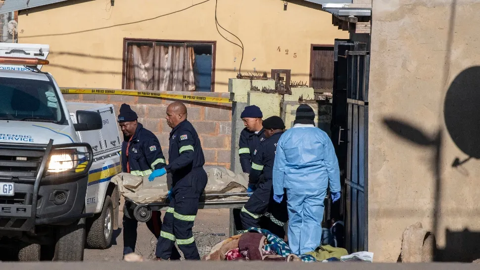Masacru într-un bar, 15 oameni au murit, alții sunt răniți. Atacul a avut loc în Africa de Sud 