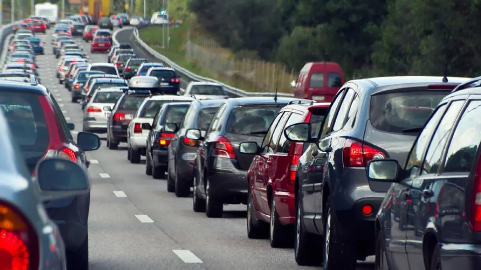 Trafic intens spre sudul litoralului. BLOCAJ între Agigea și Eforie