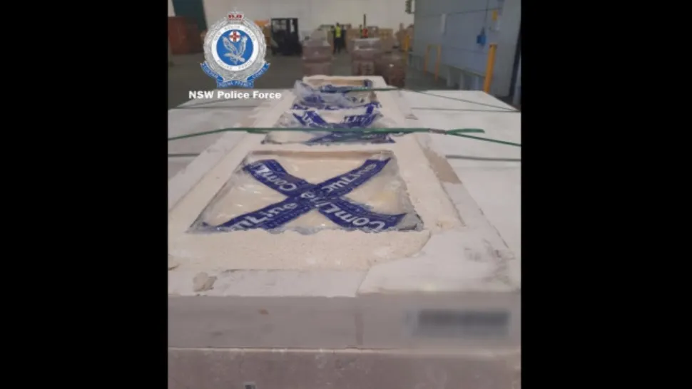Captură record de peste un milliard de dolari. Aproape două tone de droguri, găsite în plăci de marmură în containere maritime