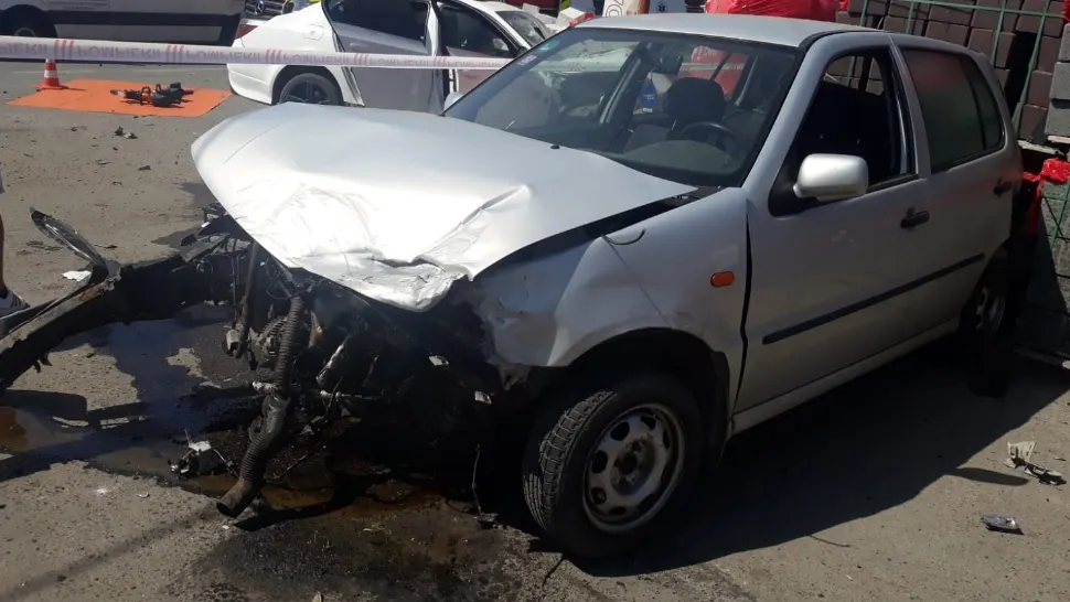 Accident mortal în Bistrița-Năsăud - Un șofer beat a izbit violent o mașină pe contrasens: 4 victime - FOTO