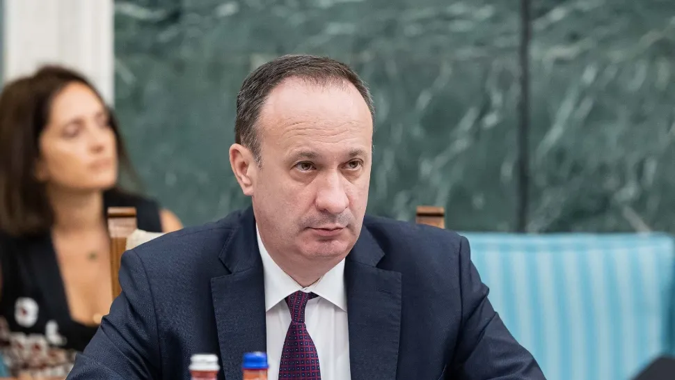 Majorarea salariilor primarilor, plătită din majorarea impozitelor pe locuințe