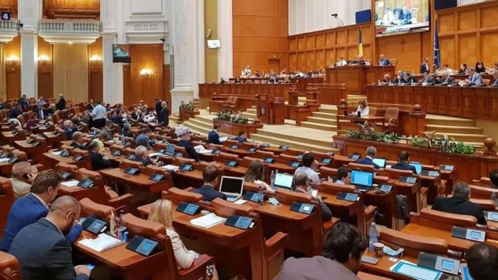 Parlamentul a adoptat legea privind taxa de solidaritate. Ce sumă plătește OMV Petrom?