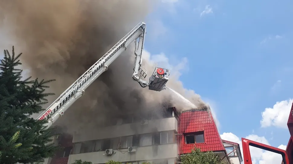 Incendiu puternic în zona Popești Leordeni - A fost emis mesaj RO-Alert