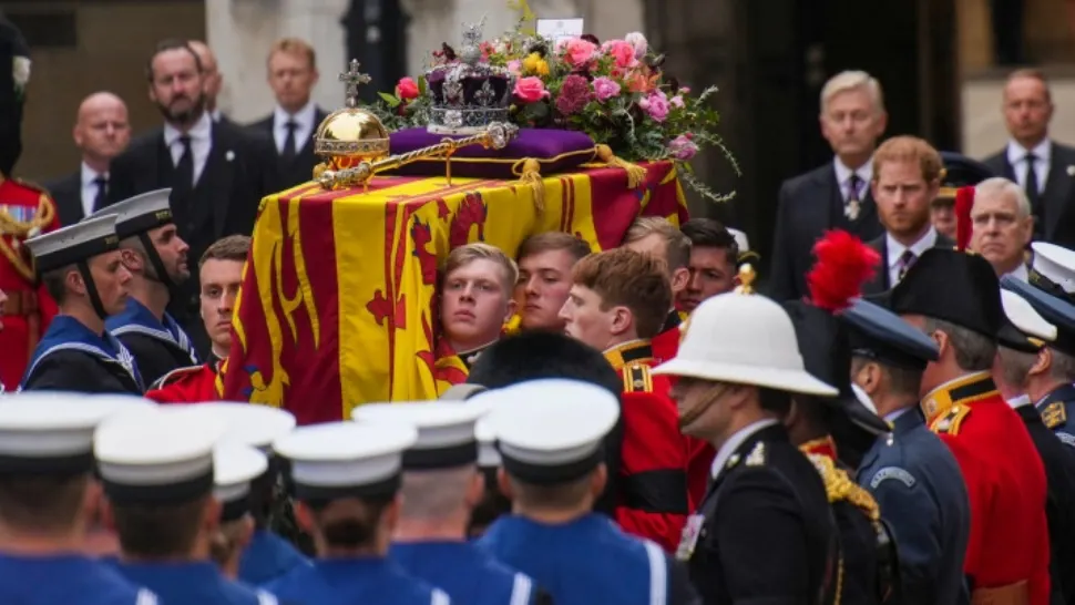 Funeraliile Reginei Angliei: Elisabeta a II-a a fost înmormântată - ZIUA care rămâne în istorie - LIVE TEXT