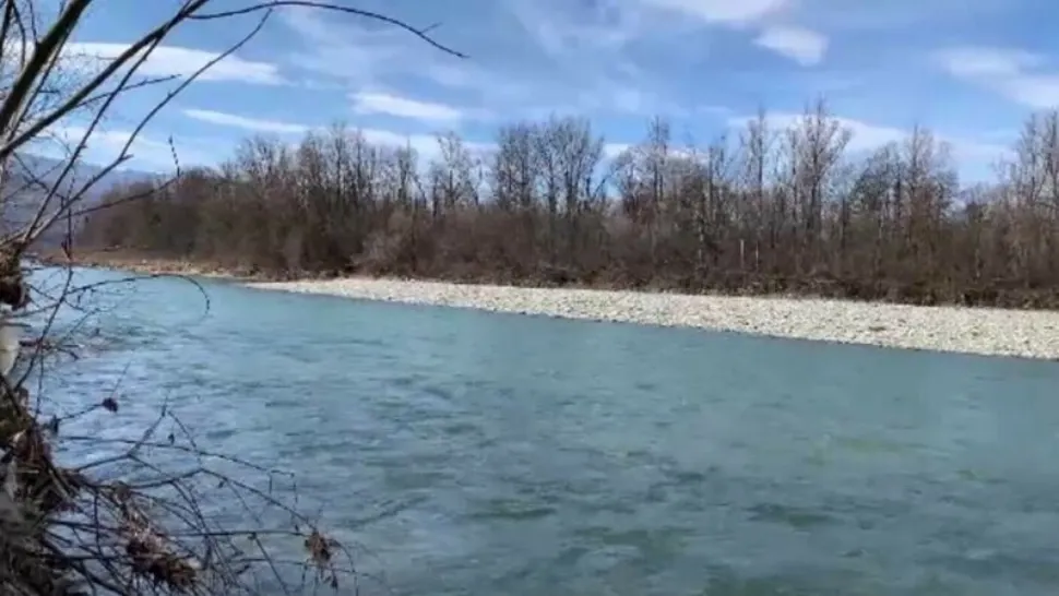 Descoperire șocantă în Maramureș: ucrainean găsit înecat în râul Tisa