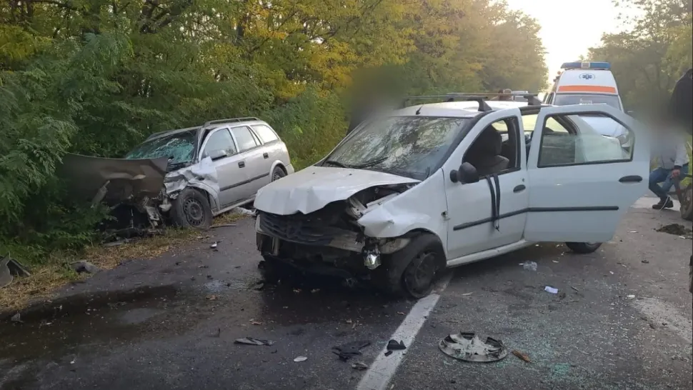 Impact devastator în Dolj: Un mort şi 7 răniţi într-un accident cumplit