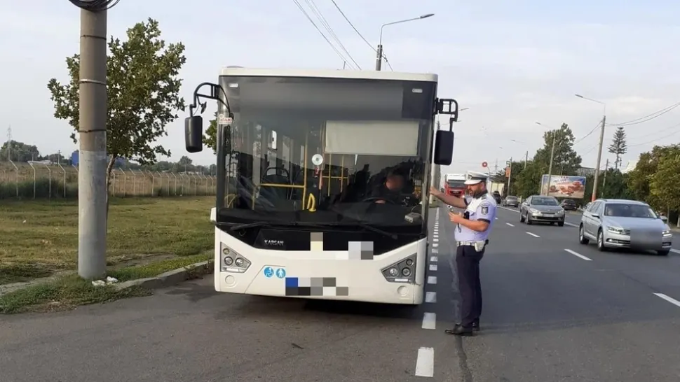 Un șofer de autobuz din Brăila, prins drogat în trafic transportând călători