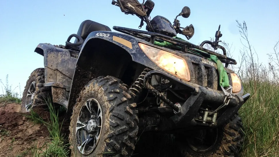 Un adolescent de 17 ani este în stare gravă în urma unui accident cu ATV-ul