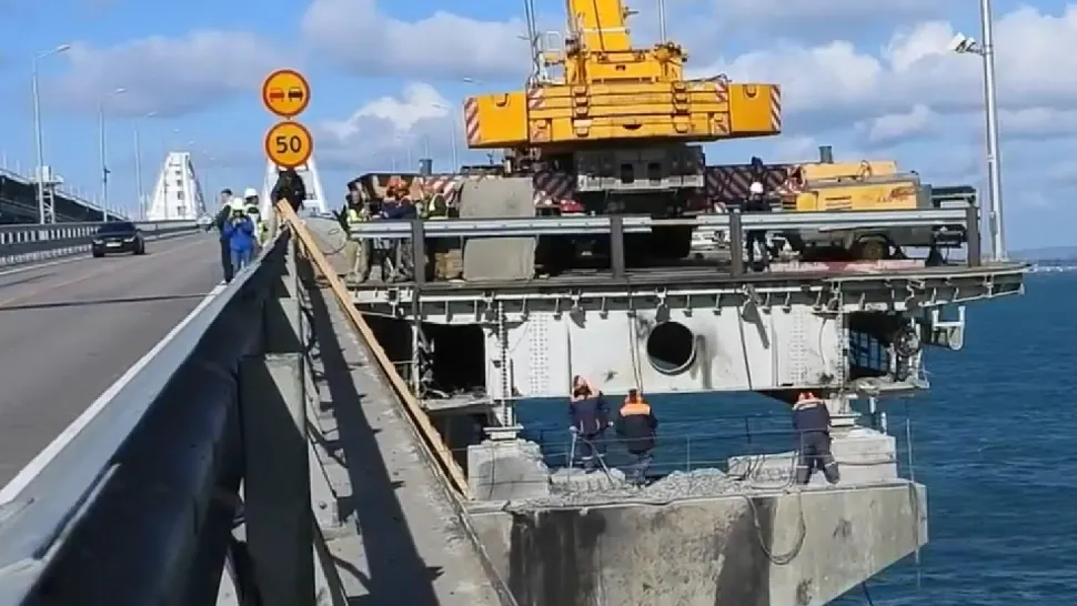 Explozia de la Podul Kerci ar putea fi lovitura fatală, cu efect întârziat, pentru Armata rusă