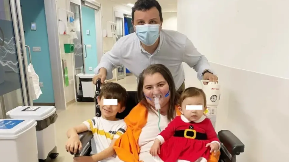 O româncă stabilită în Marea Britanie a stat 13 luni la ATI după ce s-a îmbolnăvit de Covid - VIDEO