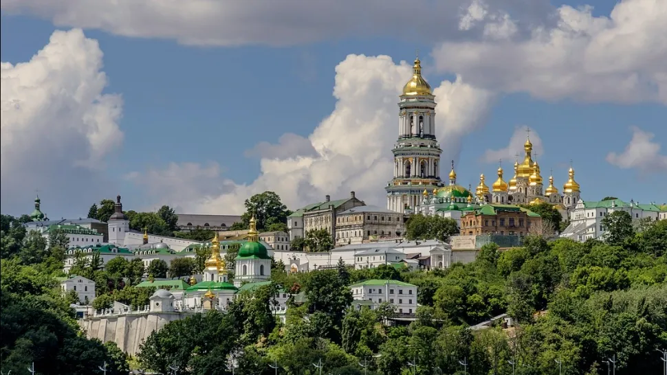 Descinderi de amploare la cea mai veche mănăstire creştin-ortodoxă din Ucraina! Există suspiciuni că ar putea fi cuibul „serviciilor speciale rusești”
