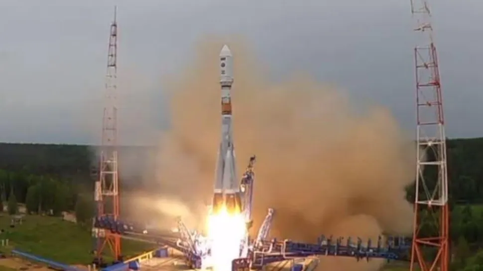 ​Rusia a lansat în spațiu o rachetă Soyuz care transportă un satelit militar. Scopul satelitului, necunoscut 