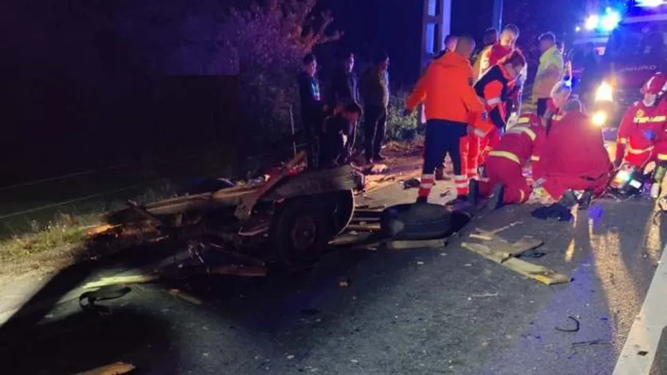 Accident TERIBIL în Bihor. O căruță, spulberată de un autoturism. Un copil de 7 ani a murit, sase persoane au fost rănite
