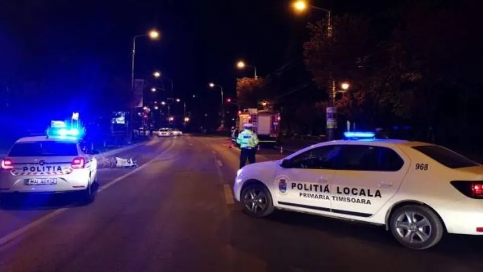 Un bărbat cu handicap a furat mașina Poliției Locale și s-a „proptit” cu ea în alte 5 autovehicule parcate