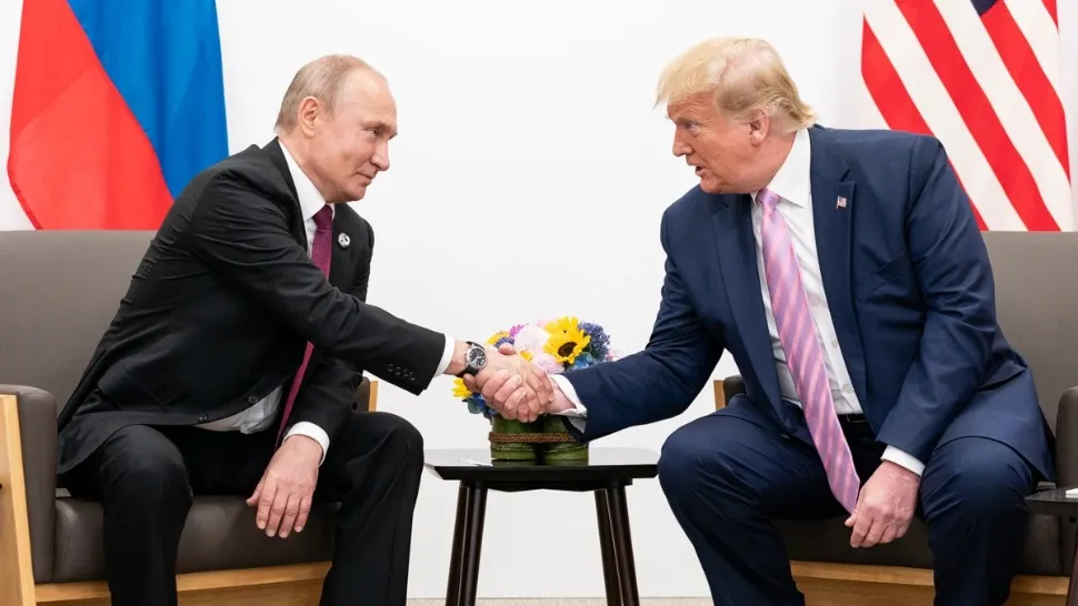 Donald Trump, video de campanie halucinant. Dă mâna cu Putin și Jong-un, pe acordurile "Gangsta's Paradise" VIDEO