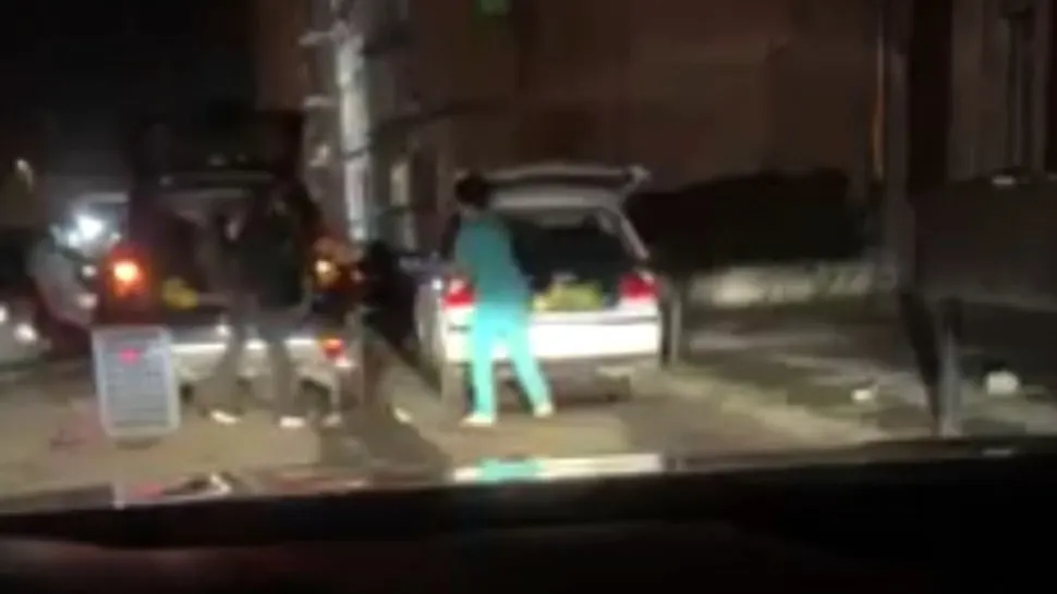 Infirmieră filmată când îşi umple maşina cu varză, lângă Spitalul de Urgenţă Târgu Jiu