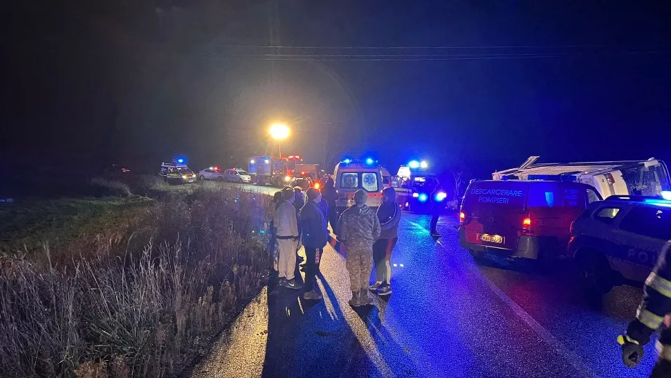 Accident grav cu un autocar - 33 de persoane rănite - A fost activat planul roșu