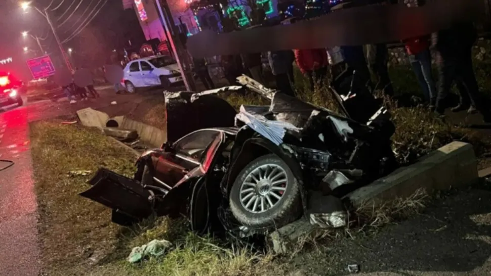 Accident cumplit în Argeș, patru tineri în stare gravă