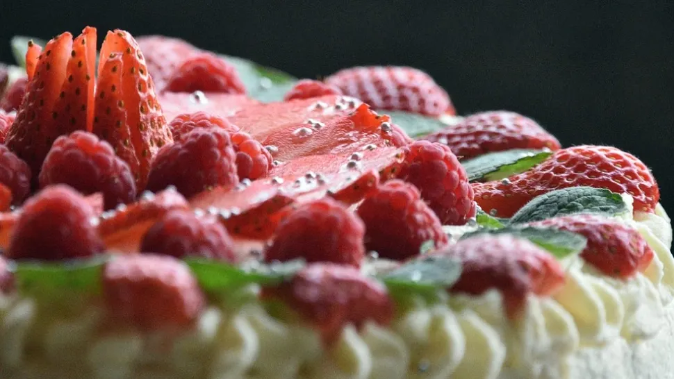 Torturi delicioase, în noaptea dintre ani - 5 rețete pentru toate gusturile