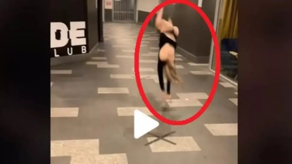 VIDEO – O tânără a arătat mai mult decât își dorea atunci când a vrut să-și impresioneze prietenii cu aptitudinile sale fizice, în public