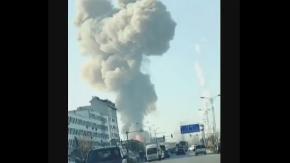 Explozie puternică la o uzină chimică din China! Cel puţin doi morți, 34 de răniți și 12 persoane dispărute