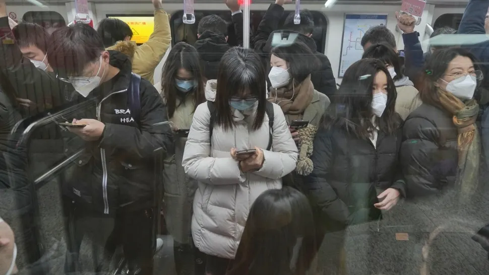 Aproximativ 90% dintre locuitorii unei provincii din China, infectați cu COVID-19! Autoritățile se așteaptă la o explozie a îmbolnăvirilor de Anul Nou chinezesc