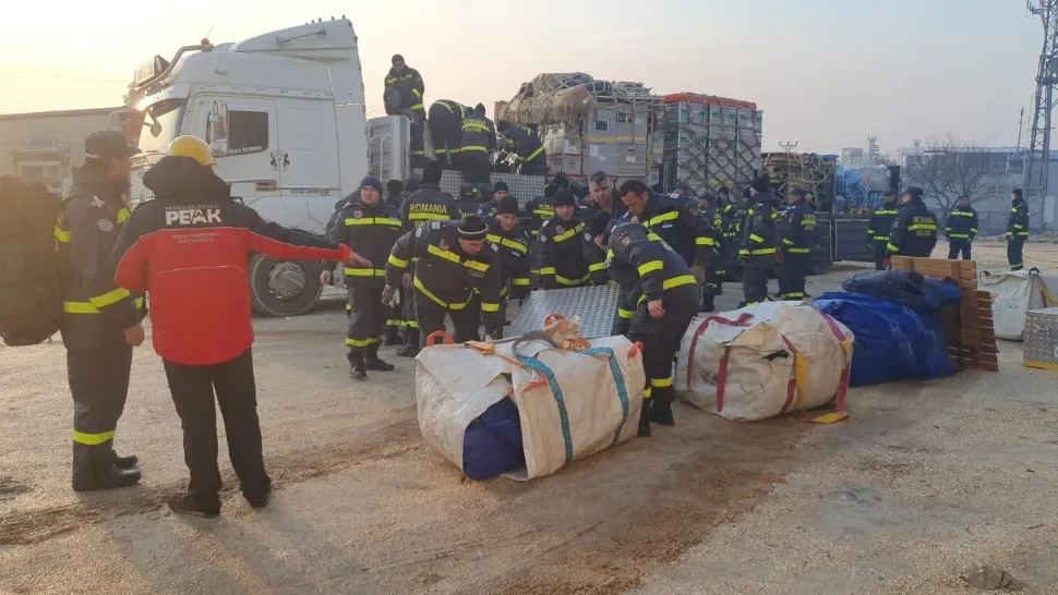 Salvatorii români trimiși în Turcia au intrat în acțiune. Primele imagini de la operațiuni - GALERIE FOTO