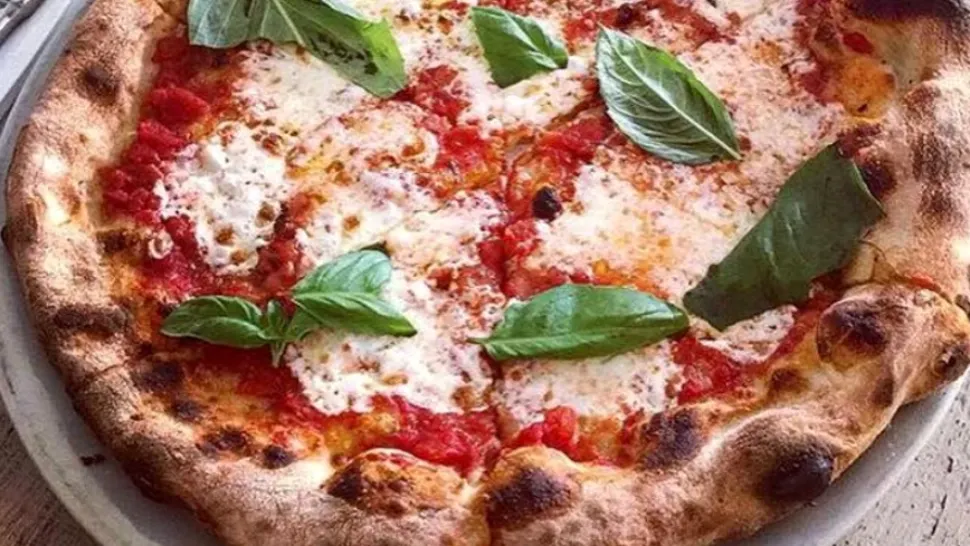 Toate gospodinele trebuie să știe asta! Secretele pentru cel mai bun aluat de pizza