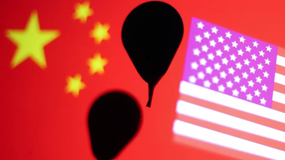 Tensiuni diplomatice pe axa Beijing-Washington: „SUA nu sunt calificate să dea lecţii despre furnizarea de arme către Rusia”