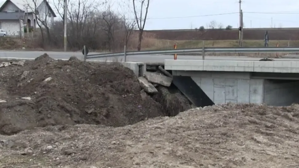Se întâmplă în România: Pod din beton, furat cu totul într-o noapte, în Suceava - Ce strategie au aplicat hoții - VIDEO
