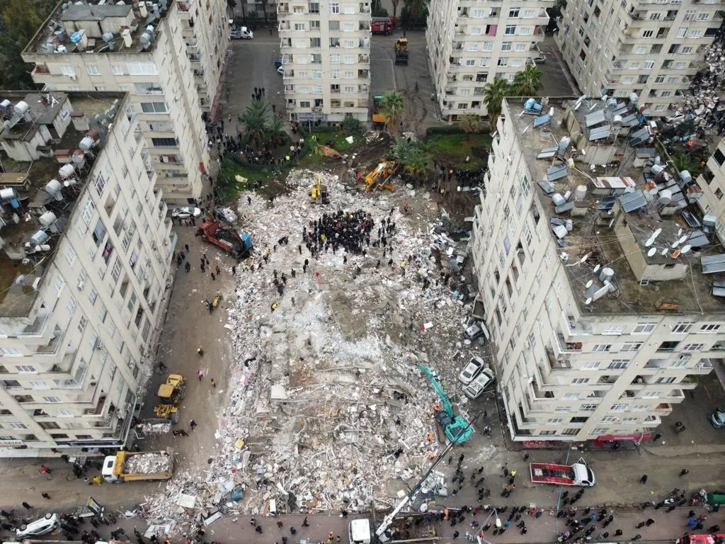 Imagini apocaliptice filmate cu drona după devastatoarele cutremure din Turcia. S-a crăpat pământul (VIDEO)