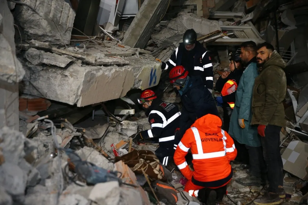 Cutremur Siria. Nu sunt români printre victime, anunță ambasada României de la Damasc