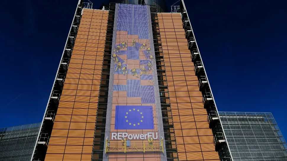 Bani UE pentru energie regenerabilă. România are de luat pentru energie verde aproape 1,4 miliarde de euro