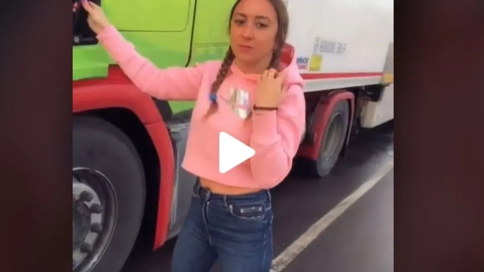 VIDEO – Unul dintre cele mai mari secrete ale șoferilor de TIR a fost dezvăluit de o tânăra. Ce ascund în interiorul ușii