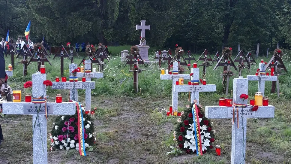 Decizie șoc. Crucile eroilor români din cimitirul de la Vaela Uzului vor fi demolate
