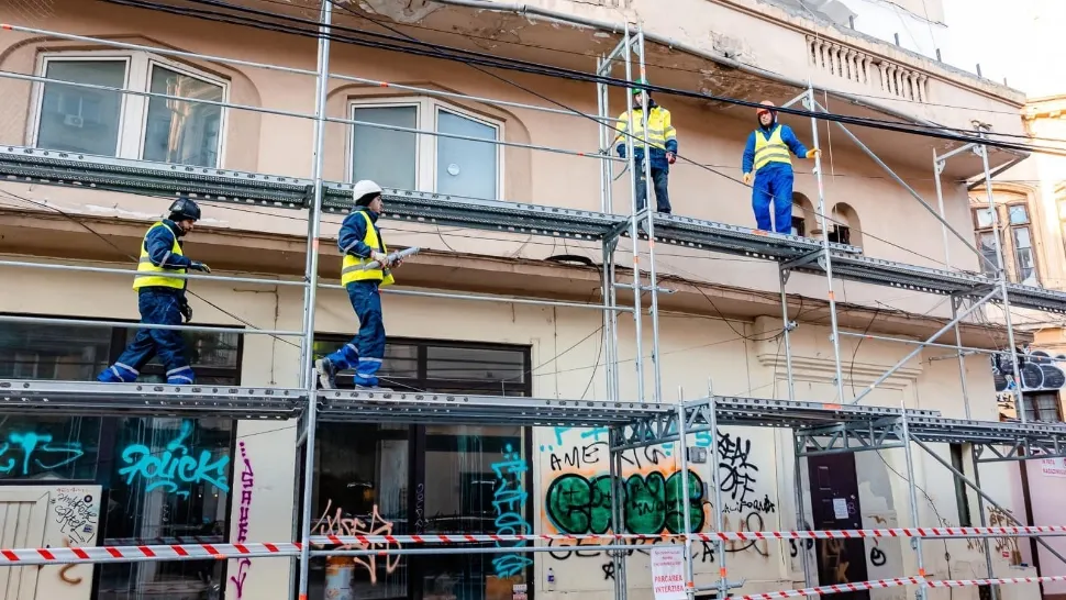 Nicușor Dan: 10 clădiri monument istoric sau aflate în zone protejate din București vor fi consolidate seismic. De unde vin banii