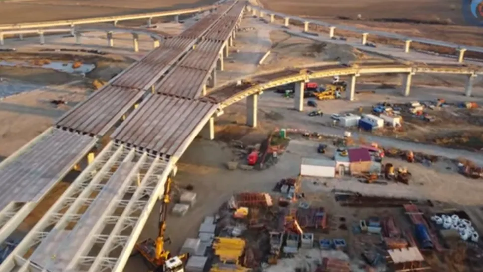 Imagini impresionante cu drona. Lucrările la nodul rutier dintre autostrăzile A0 și A2 avansează în ritm accelerat 