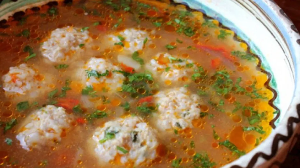 Cea mai delicioasă ciorbă de perişoare. Secretul gustului de la mama acasă. Reţetă