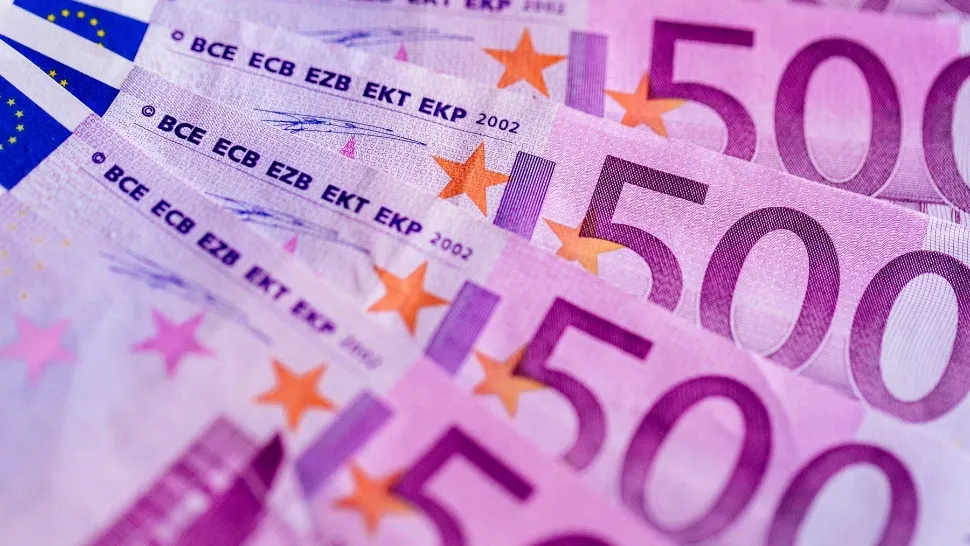 Cum să dispui de bani dar să NU îi folosești: România a cheltuit doar 10% din banii europeni