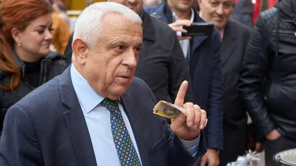 Fermierii, revoltați pe Petre Daea: A negociat prost pentru noi!