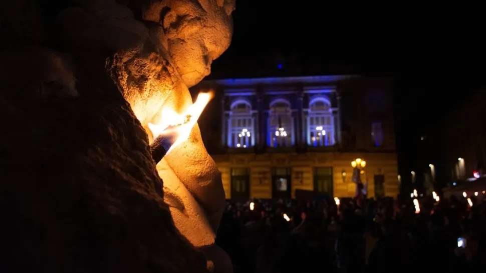  Proteste Paris. Poliția a arestat peste 200 de persoane care au participat la ultima manifestație împotriva reformei pensiilor - VIDEO