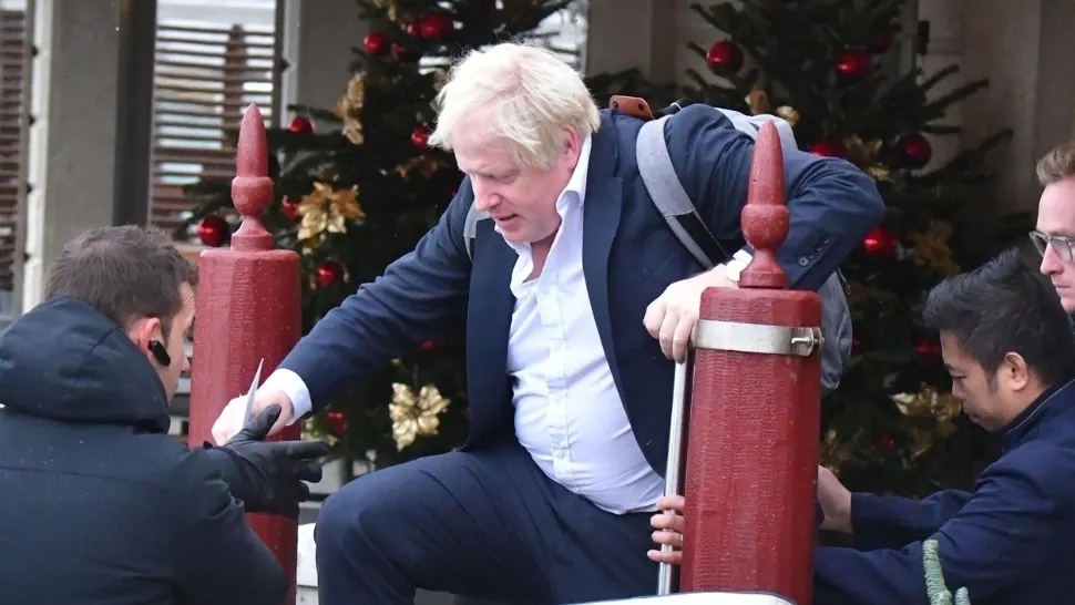 Boris Johnson recunoaște că a mințit despre CHEFURILE de la guvern, din pandemie, dar "cu bună credință"