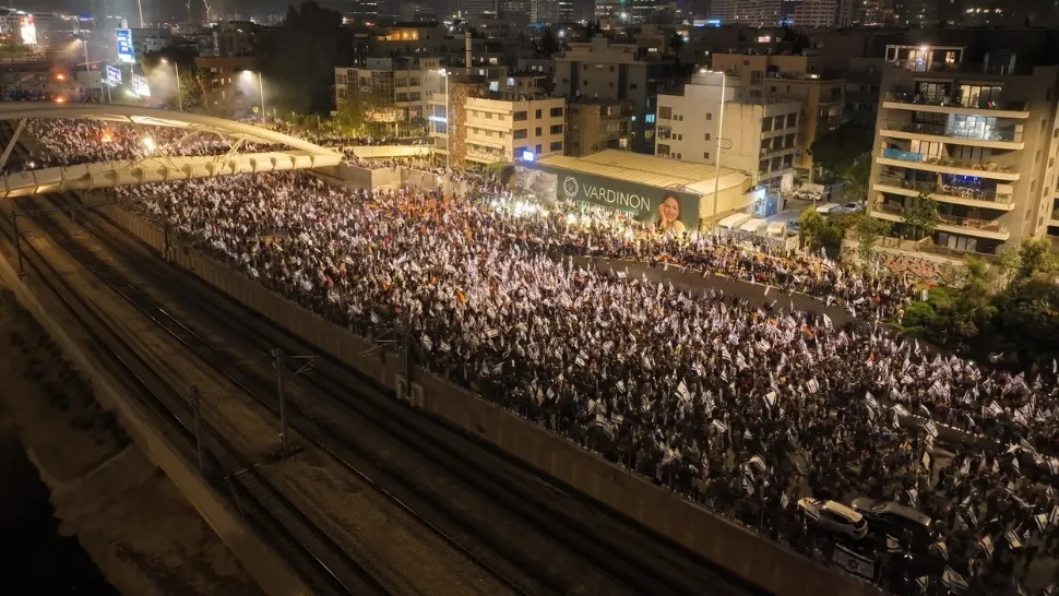 Răsturnare de situație în Israel: Ministrul Apărării rămâne în funcție, pe fondul valului uriaș de proteste din toată țara 