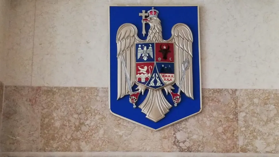 Prefecturile intră în grevă generală începând de luni, 10 aprilie