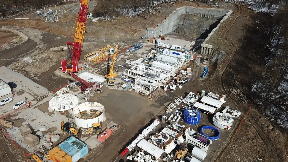 Grecii de la AKTOR încep cel mai mare și mai dificil proiect feroviar din România: 4 tuneluri de peste 24 km străpung Carpații pentru calea ferată Brașov-Sighișoara