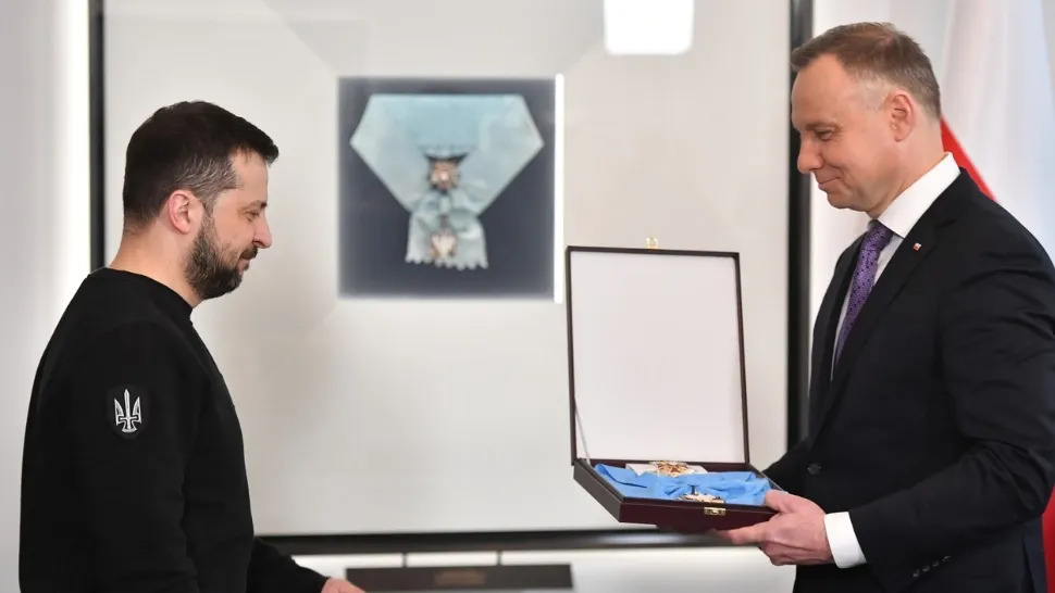 Zelenski, decorat de președintele Andrzej Duda cu Ordinul Vulturul Alb, „cea mai veche și cea mai înaltă distincție poloneză” - VIDEO