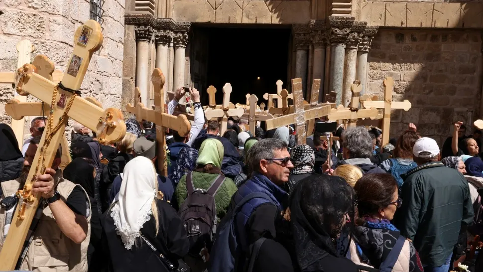 Tensiuni în Israel la Biserica Sfântului Mormânt. O decizie a autorităților a pus pe jar pelerinii